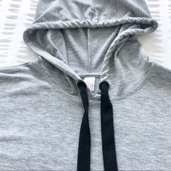 Gray Hoodie By Guru Active Size Medium - Picture 2 of 6